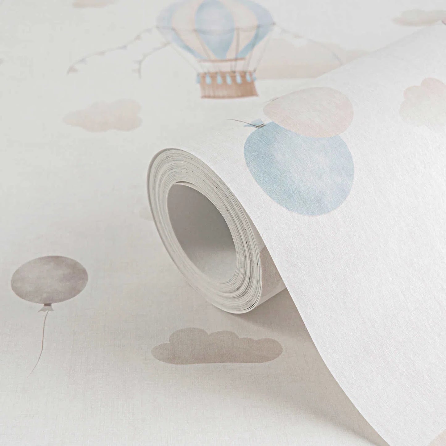 Lilly & Luis AS770771